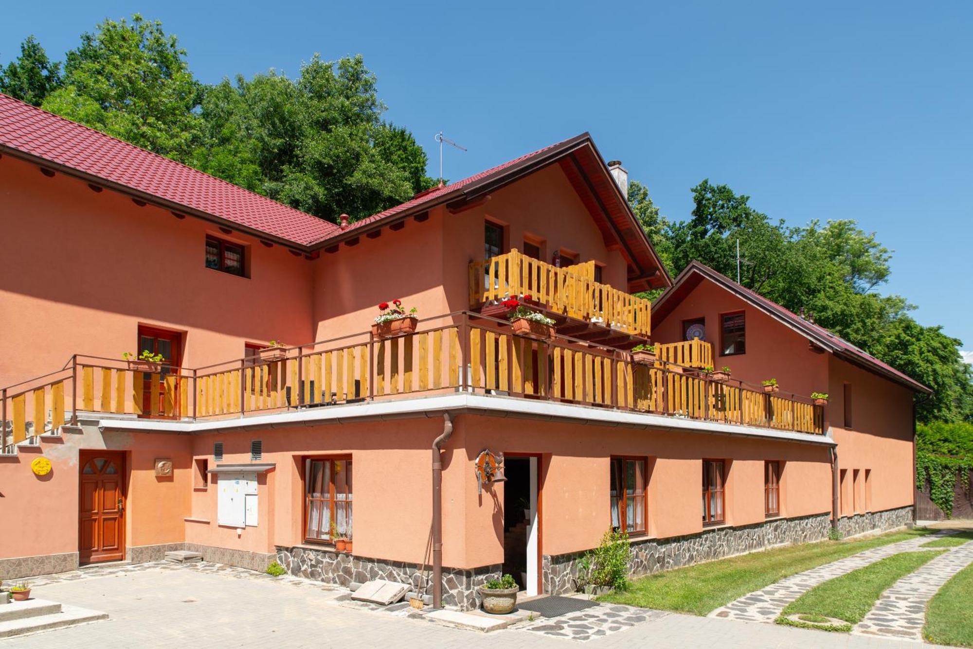 Penzion Liskuv Mlyn Milesov Exterior photo